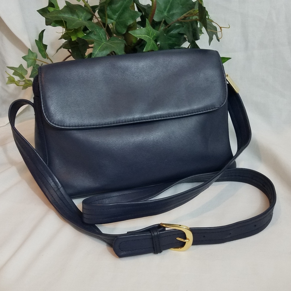 Leather crossbody bag